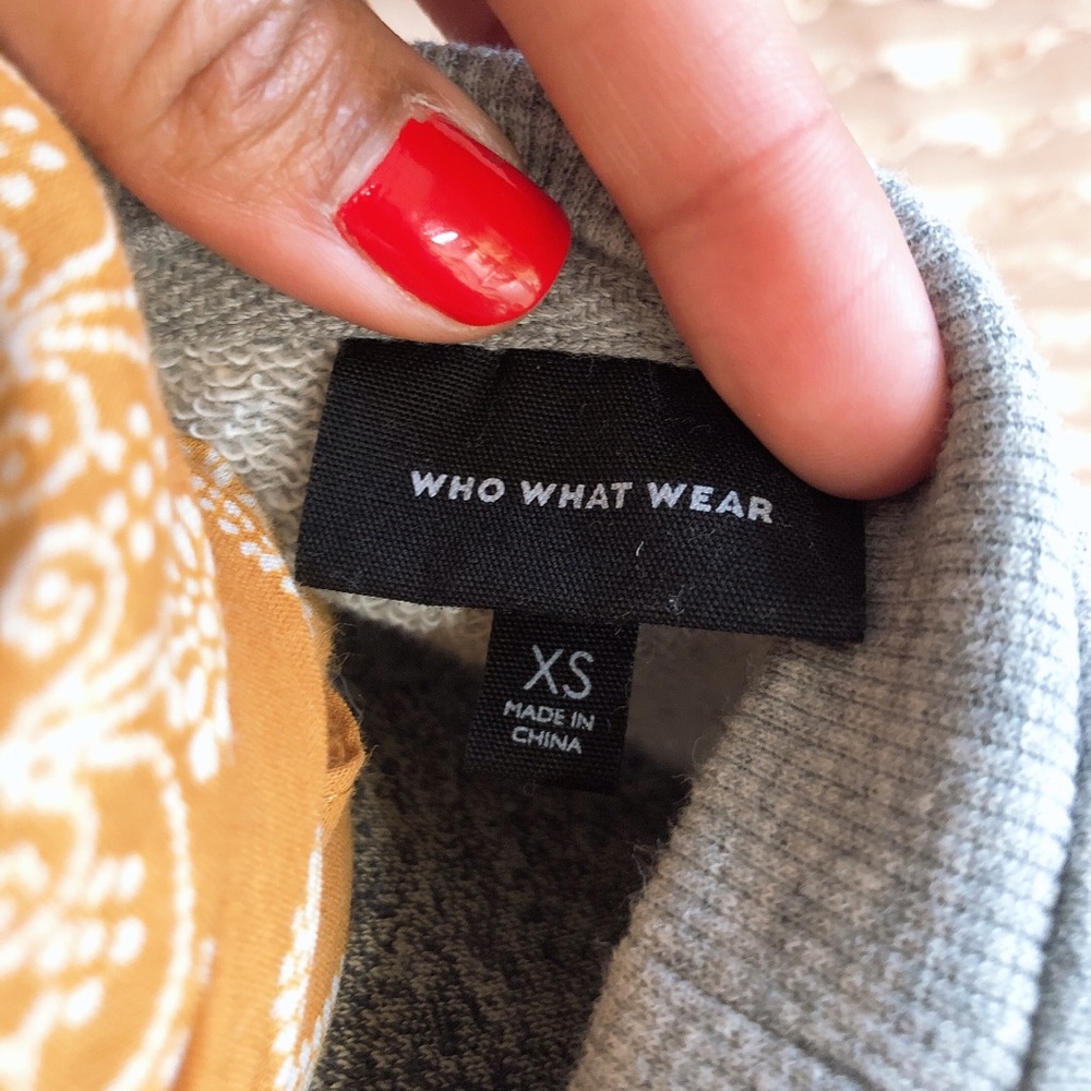 WHO WHAT WEAR Ruffled Sleeves Pull-Over Sweatshirt - Picture 4 of 7